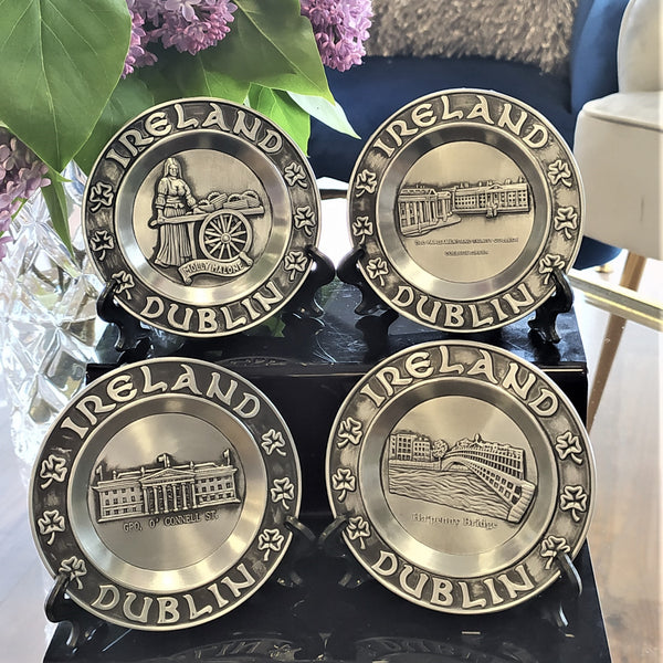 Pewter old Dublin scenes on 4 display plates. Molly Malone, Trinity, GPO and ha'penny bridge. Ireland