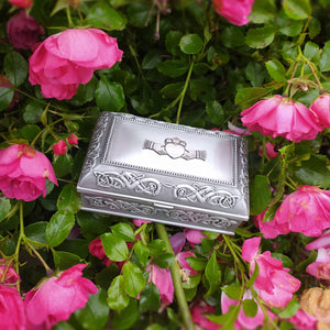 Jewelry Boxes and Accessories