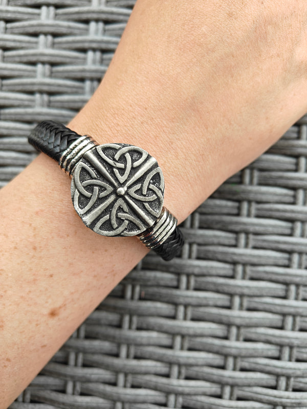 Bracelets for Men with Pewter Trinity T4 design