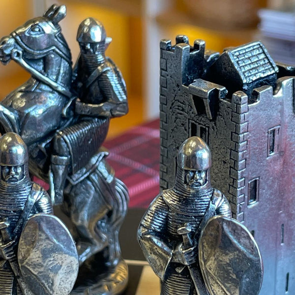 Brian Boru chess pieces, castle and horsemen