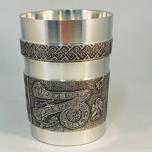BOOK OF KELLS BEER OR WATER BEAKER WITH THE LETTER Z IN CELTIC DESIGN AND BOOK OF KELLS SYMBOLS. 10 FLUID OZ CAPACITY AND POLISHED PEWTER SILVER FINISH. IRELAND
