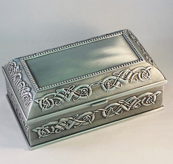 LARGE JEWELLERY BOX WITH PLAIN LID AND CELTIC PATTERN SURROUND PERFECT TO HAVE ENGRAVED BOTH WITH AND WITHOUT THE CLADDAGH. PEWTER SILVERWARE METAL FINISH