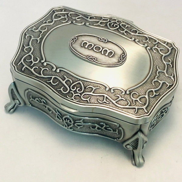 LARGE JEWELLERY BOX WITH MOM ON THE LID FOR THAT SPECIAL PERSON IN YOUR LIFE. BOX IS 5" LONG AND 3" DEEP. ZINN ÉTAIN PELTRO. Great Mom gift for any occasion.