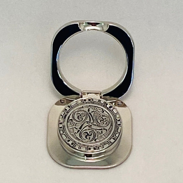POP SOCKET PHONE HOLDER IN CELTIC DESIGN. great to holdthe phone while watching the super bowl.