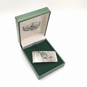 Money Clip with USA Flag pewter. Ideal gift for American Independence day 4th July. The money clip is made of spring steel and is stainless the flag is cast pewter and is fixed to the top of the clip.. The  money clip is presented in a green pendent box. Made in Ireland by Mullingar Pewter